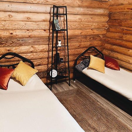 Manor Kolsay Bed & Breakfast Saty Exterior foto