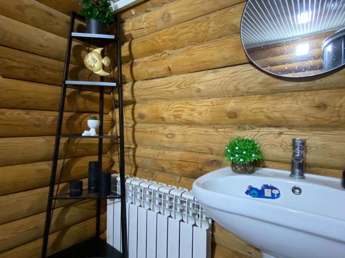 Manor Kolsay Bed & Breakfast Saty Exterior foto